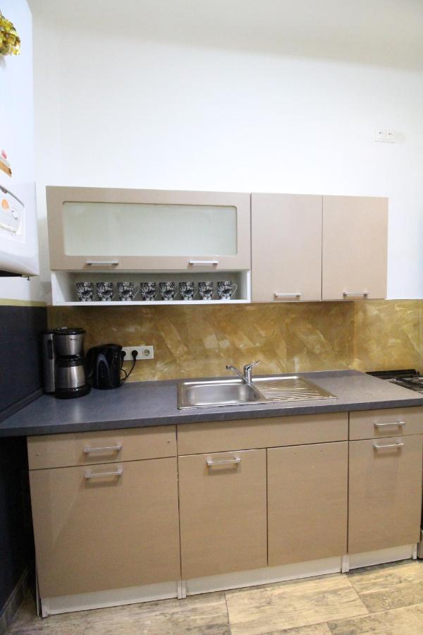 Private Triple Bedroom Rf1 Вена Экстерьер фото