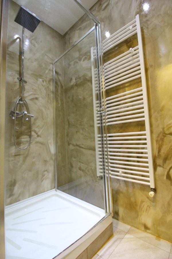 Private Triple Bedroom Rf1 Вена Экстерьер фото